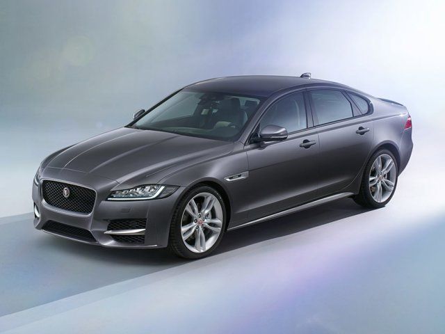 2017 Jaguar XF 35t R-Sport