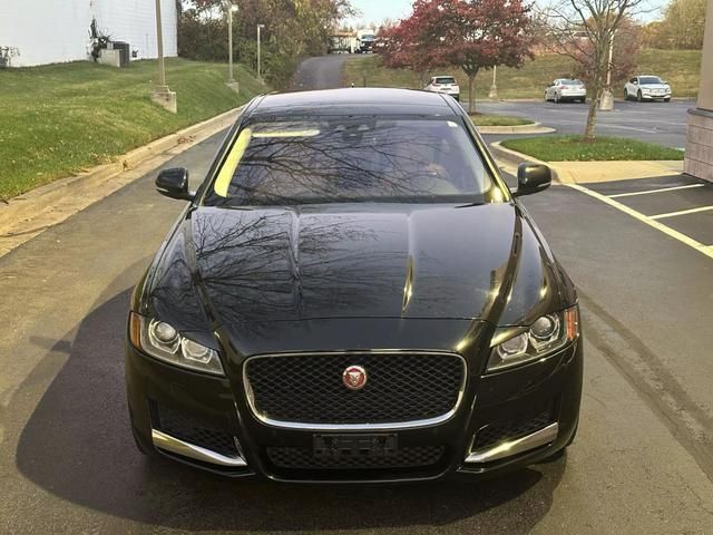 2017 Jaguar XF 35t Prestige