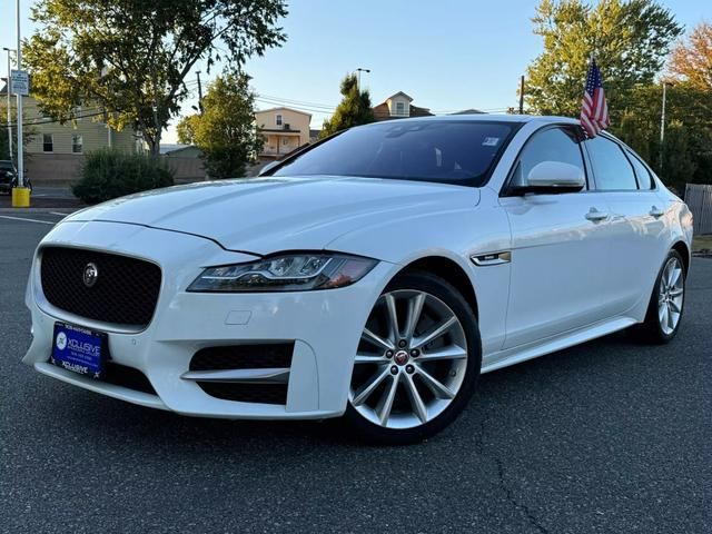 2017 Jaguar XF 35t R-Sport