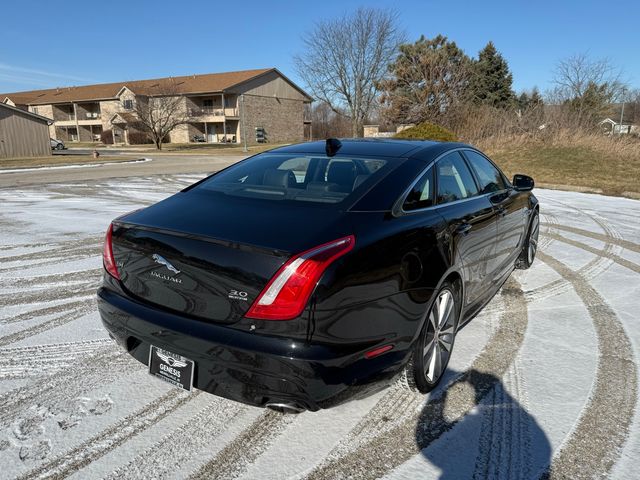 2017 Jaguar XJ XJ R-Sport