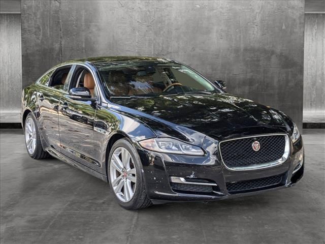 2017 Jaguar XJ XJ R-Sport