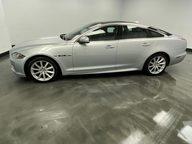 2017 Jaguar XJ XJ R-Sport