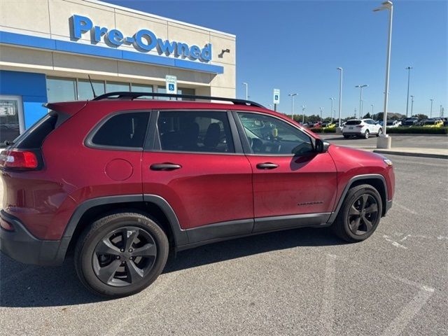 2017 Jeep Cherokee Sport