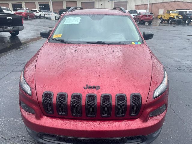 2017 Jeep Cherokee Sport