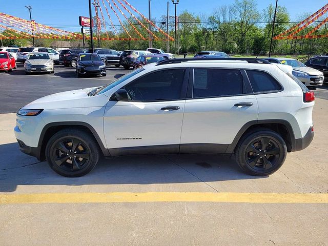 2017 Jeep Cherokee Sport