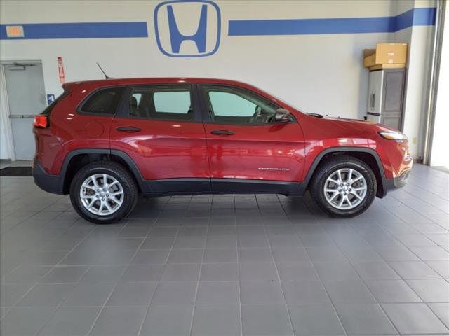 2017 Jeep Cherokee Sport