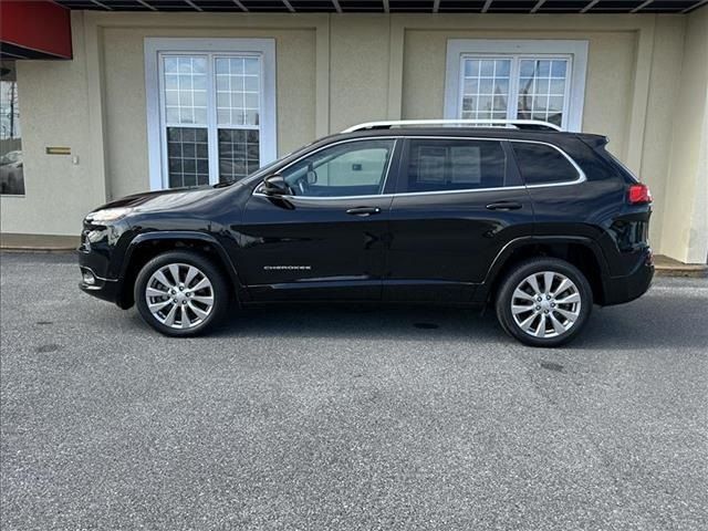 2017 Jeep Cherokee Overland