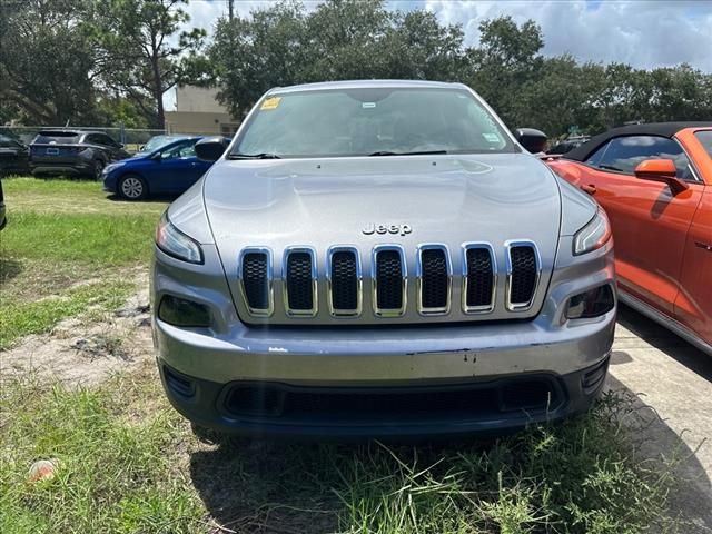 2017 Jeep Cherokee Sport