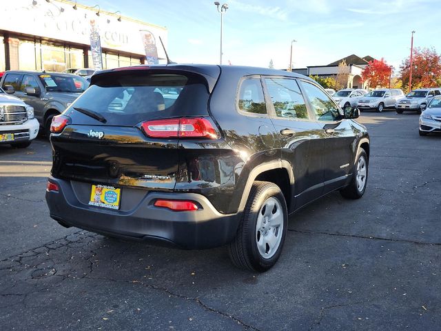 2017 Jeep Cherokee Sport