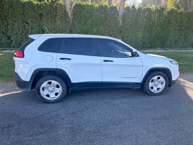 2017 Jeep Cherokee Sport