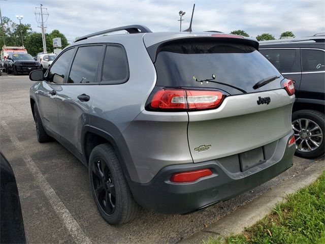 2017 Jeep Cherokee Sport