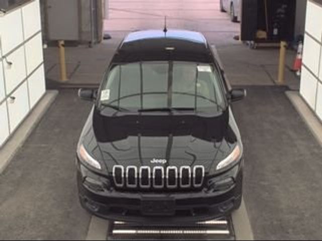 2017 Jeep Cherokee Sport