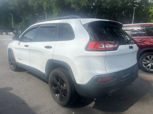 2017 Jeep Cherokee Sport