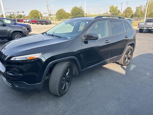 2017 Jeep Cherokee Sport