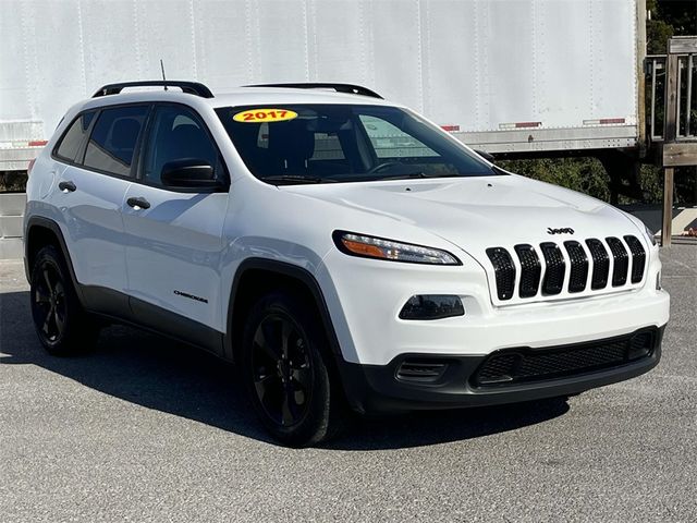 2017 Jeep Cherokee Sport