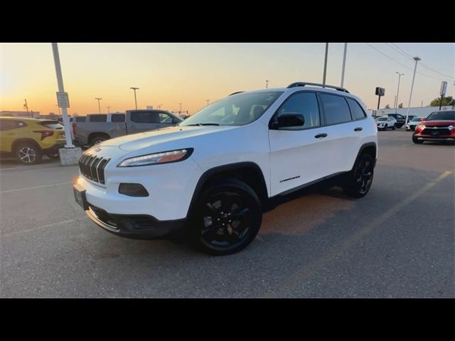 2017 Jeep Cherokee Sport