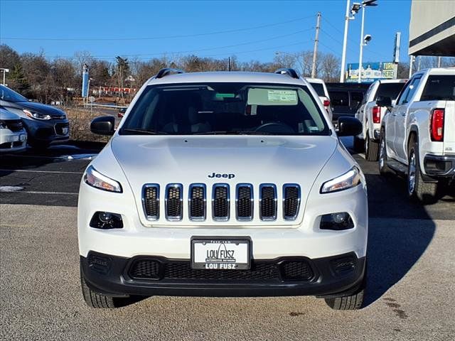 2017 Jeep Cherokee Sport