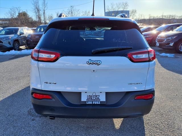 2017 Jeep Cherokee Sport