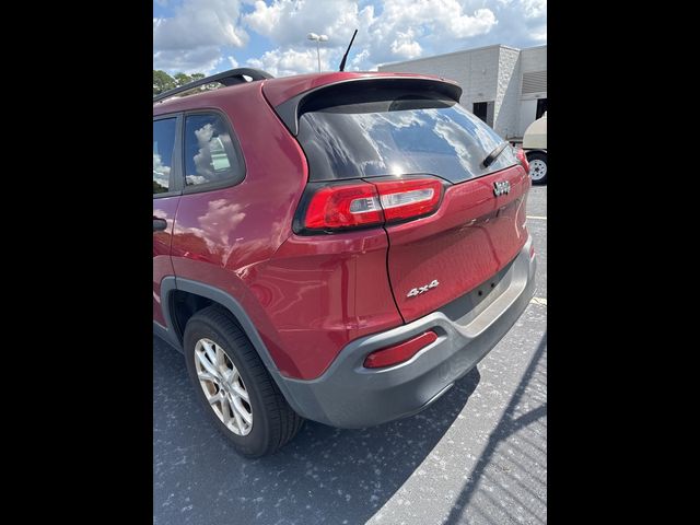 2017 Jeep Cherokee Sport