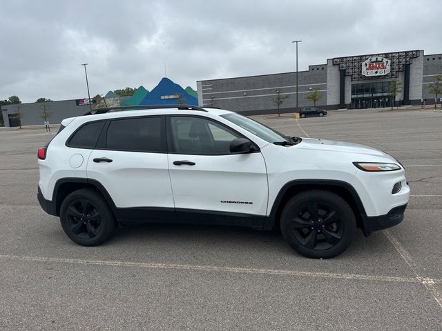 2017 Jeep Cherokee Sport