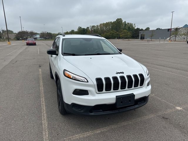 2017 Jeep Cherokee Sport