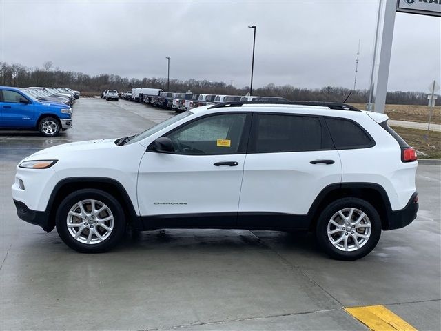 2017 Jeep Cherokee Sport