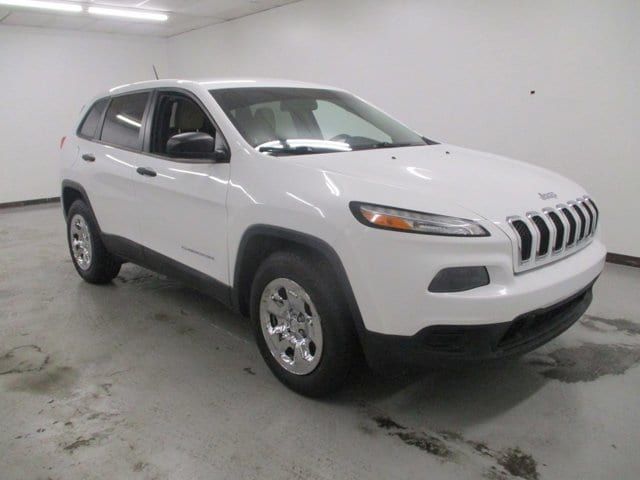 2017 Jeep Cherokee Sport