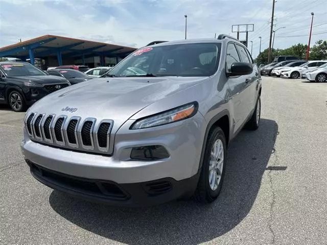 2017 Jeep Cherokee Sport