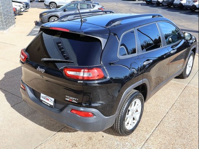 2017 Jeep Cherokee Sport