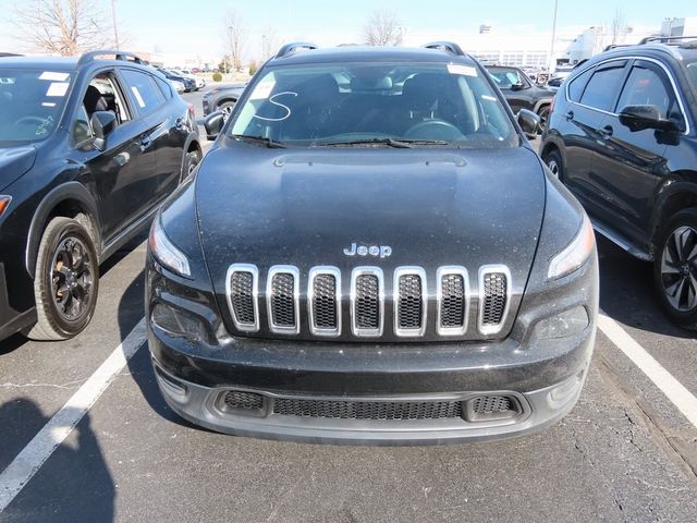 2017 Jeep Cherokee Sport