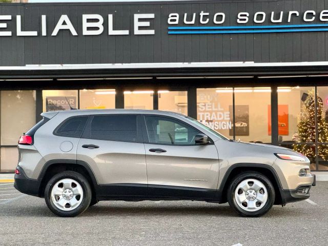 2017 Jeep Cherokee Sport