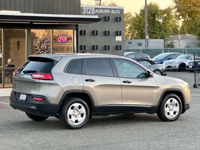 2017 Jeep Cherokee Sport