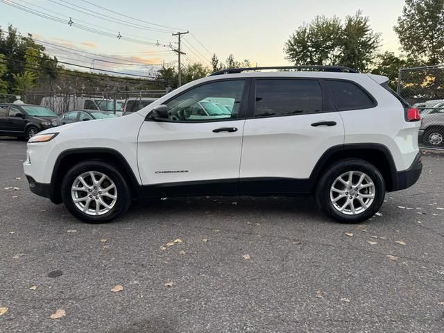 2017 Jeep Cherokee Sport