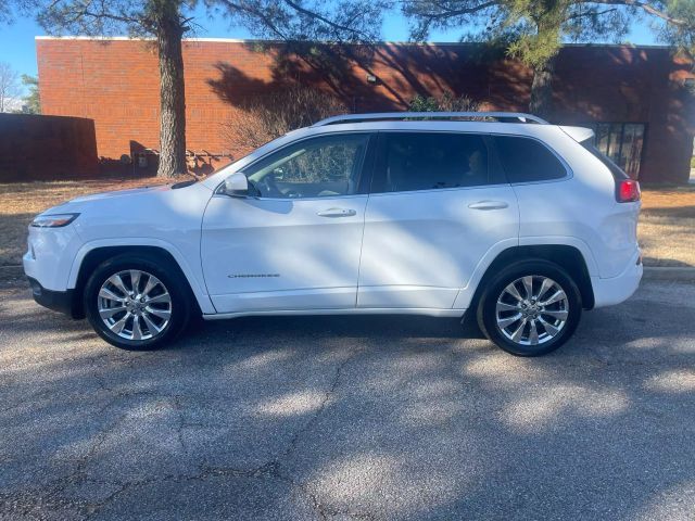 2017 Jeep Cherokee Overland