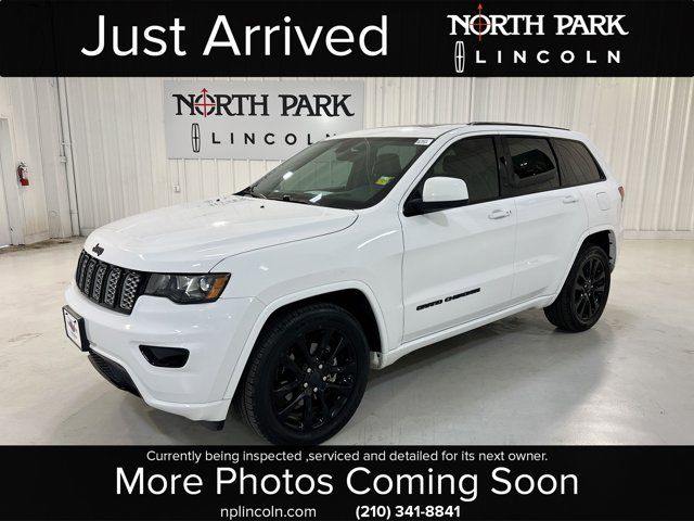 2017 Jeep Grand Cherokee Altitude