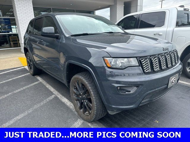 2017 Jeep Grand Cherokee Altitude