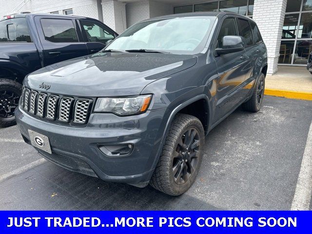 2017 Jeep Grand Cherokee Altitude