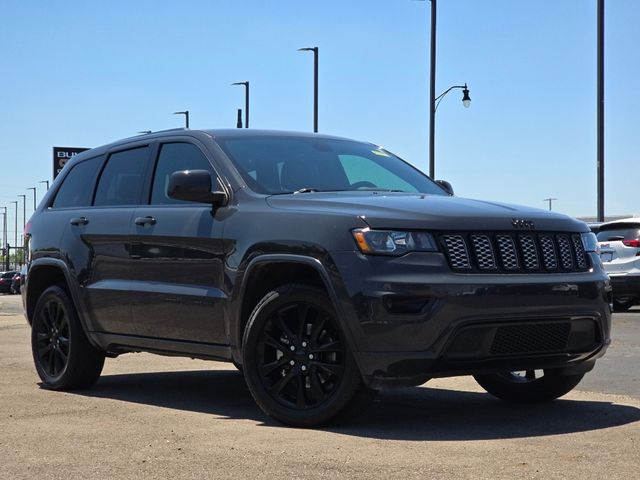 2017 Jeep Grand Cherokee Altitude