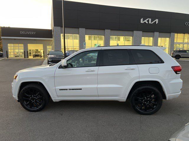 2017 Jeep Grand Cherokee Altitude