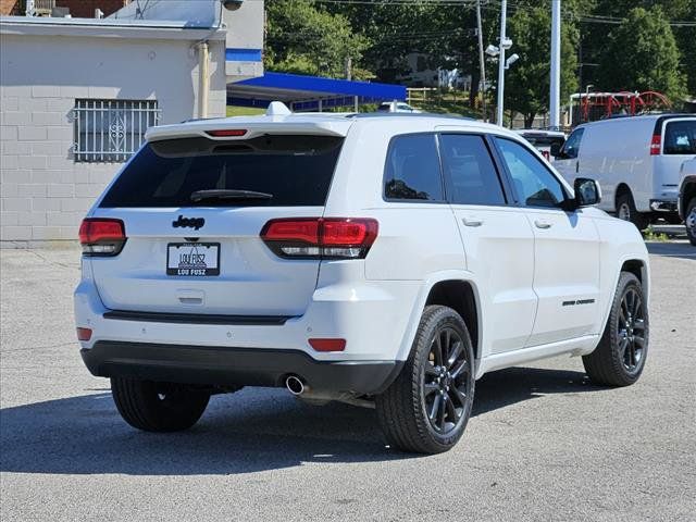 2017 Jeep Grand Cherokee Altitude