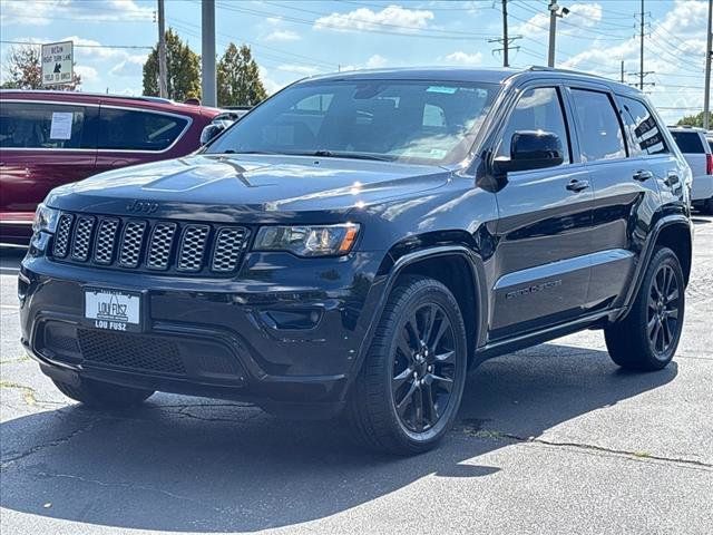 2017 Jeep Grand Cherokee Altitude