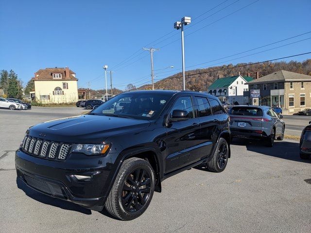 2017 Jeep Grand Cherokee Altitude