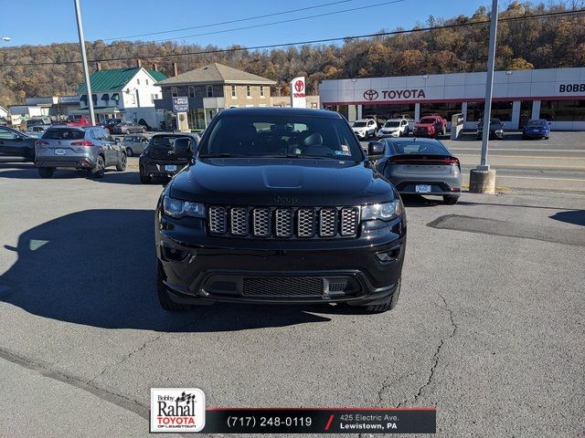 2017 Jeep Grand Cherokee Altitude