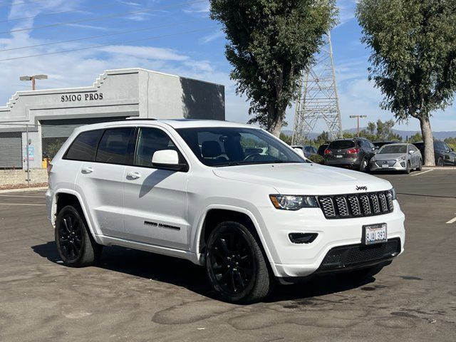 2017 Jeep Grand Cherokee Altitude