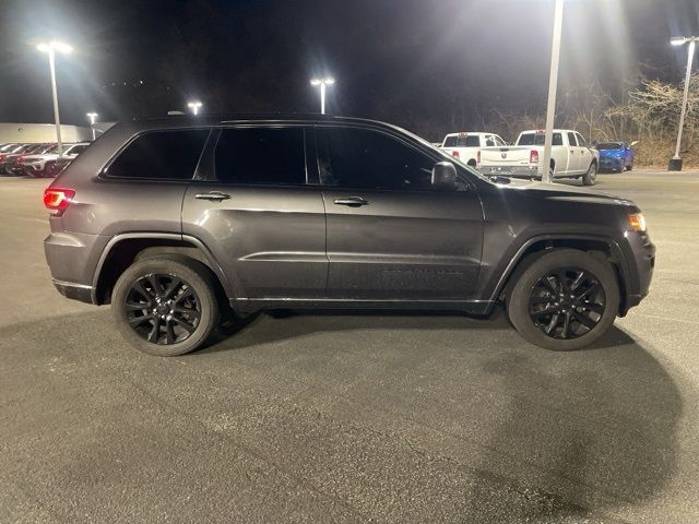 2017 Jeep Grand Cherokee Altitude