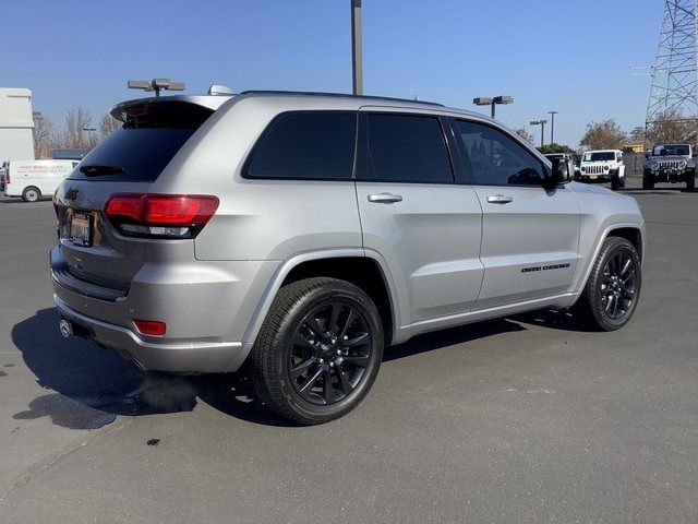 2017 Jeep Grand Cherokee Altitude