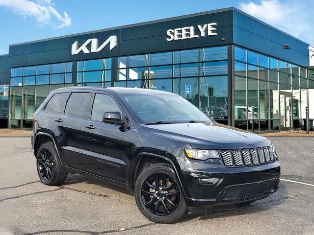 2017 Jeep Grand Cherokee Altitude