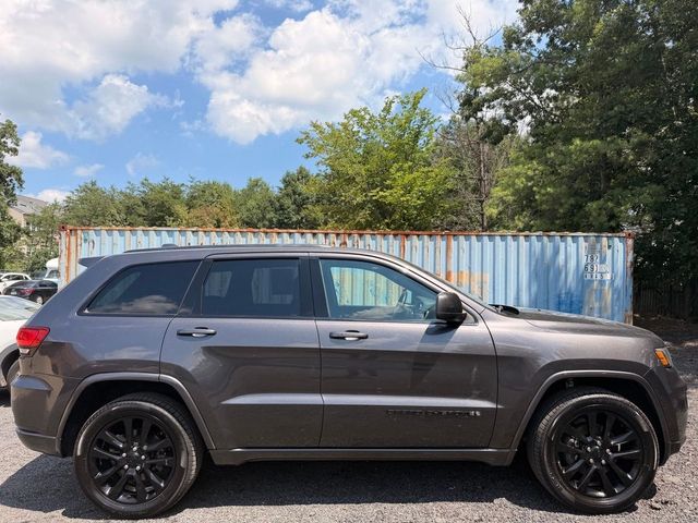 2017 Jeep Grand Cherokee Altitude