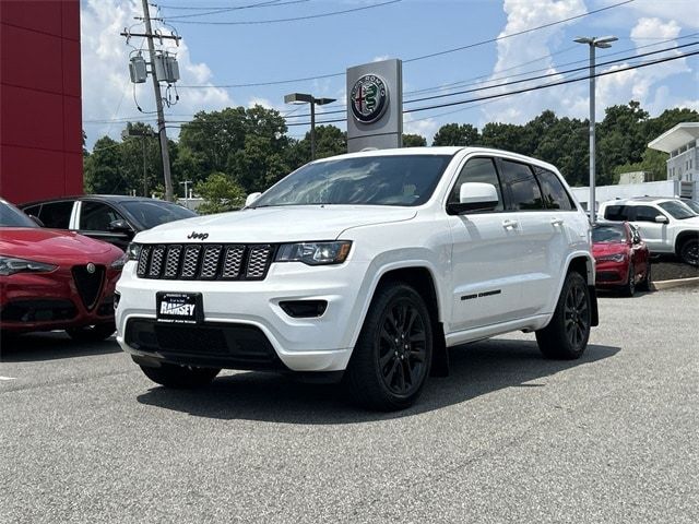 2017 Jeep Grand Cherokee Altitude