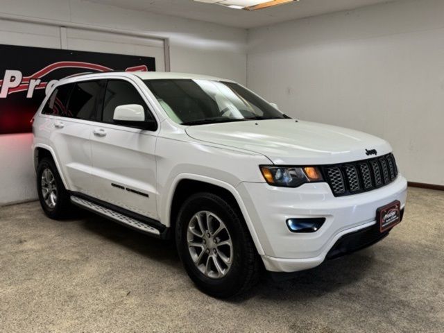 2017 Jeep Grand Cherokee Altitude